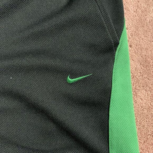 Y2K Nike Green and Black Shorts - Picture 2 of 4